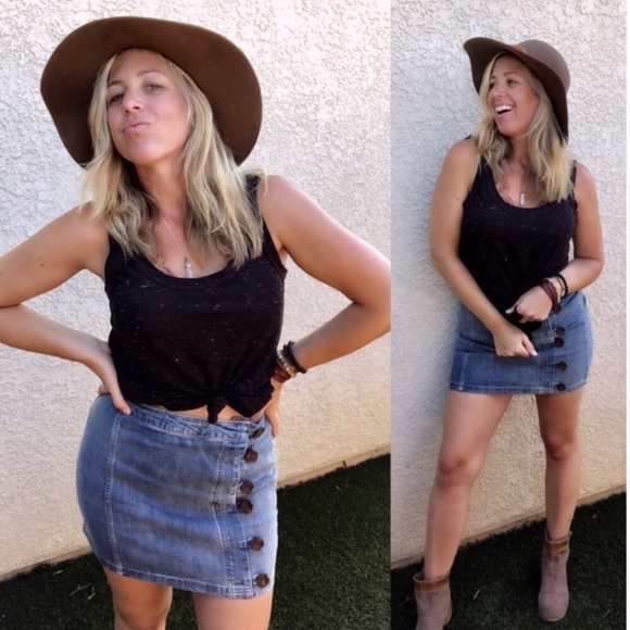 NWT Side Button Denim Skirt - Picture 5 of 6